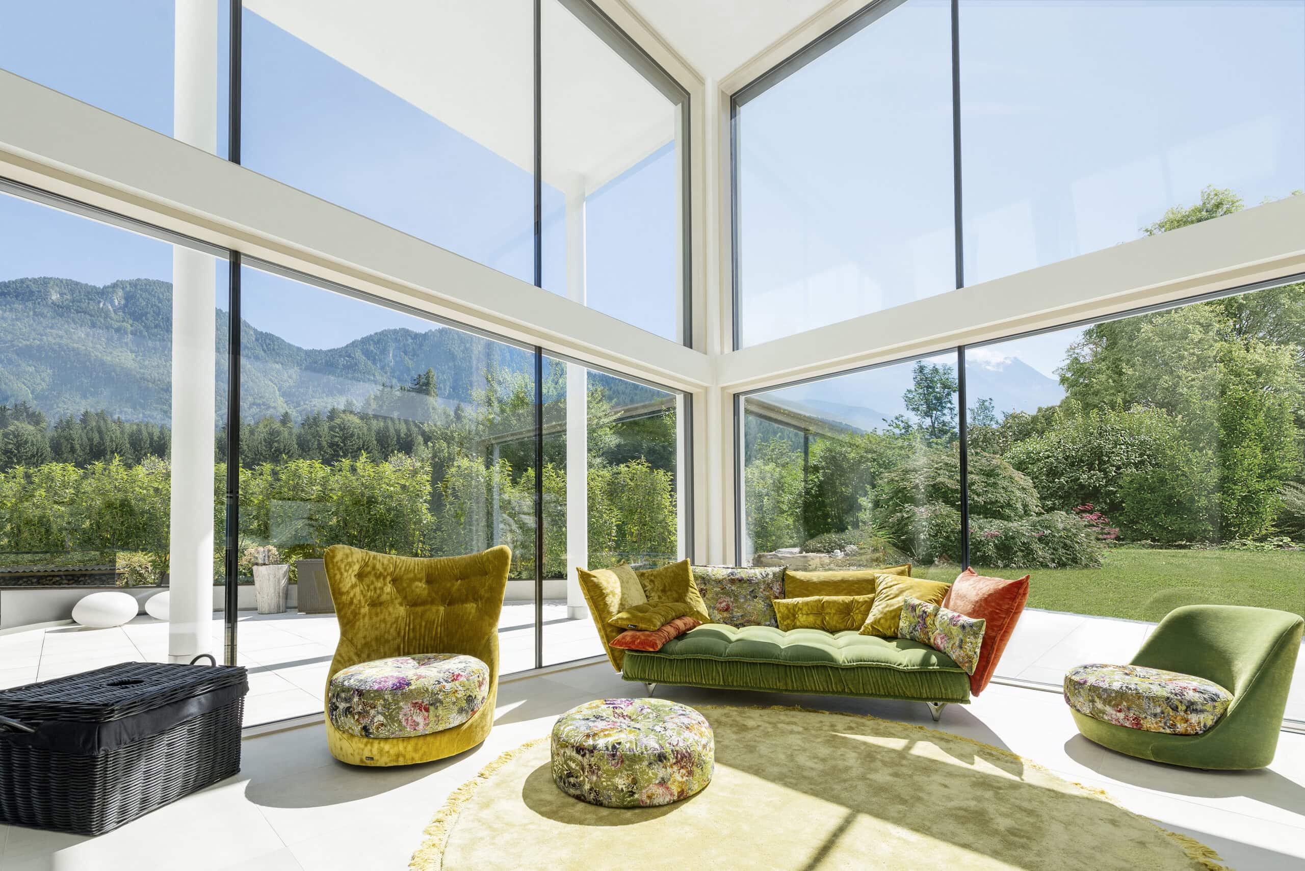 Maison avec baie vitrée vue panoramique internorm